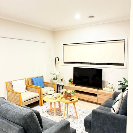 Melbourne Holiday House For 15 Peoples In Sanctuary Lake Пойнт Кук Екстериор снимка